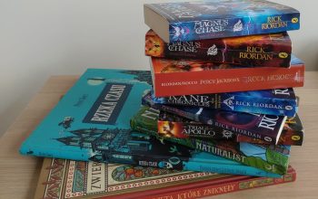 wieża z ulubionych książek 12-letniego czytelnika